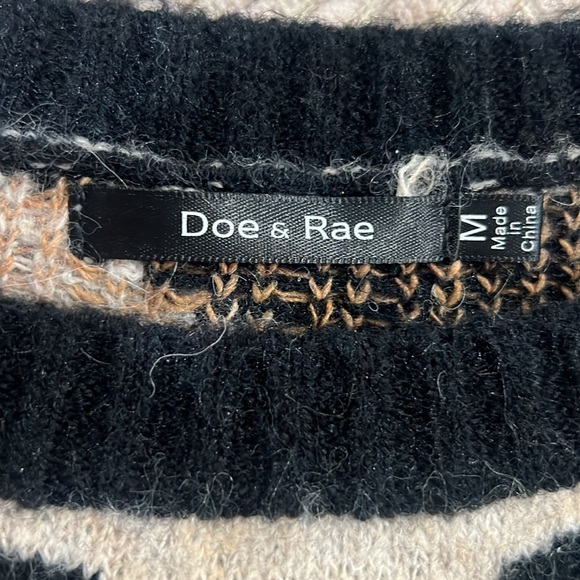 Doe& Rae Leopard Sweater. - Picture 3 of 4